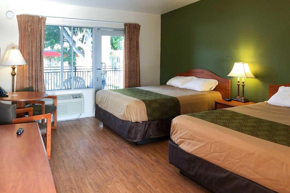 Garden Inn & Suites Oakland Airport Exteriér fotografie